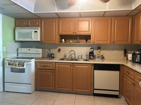 300 Diplomat pkwy 310, Hallandale Beach FL 33009