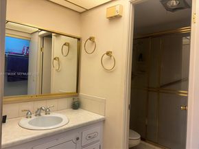 300 Diplomat pkwy 310, Hallandale Beach FL 33009