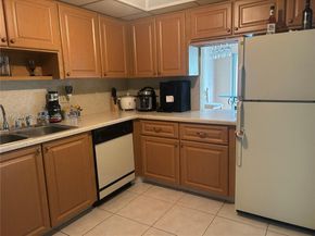 300 Diplomat pkwy 310, Hallandale Beach FL 33009