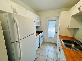 1830 Cleveland St 2, Hollywood FL 33020