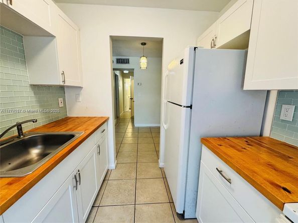 1830 Cleveland St 2, Hollywood FL 33020