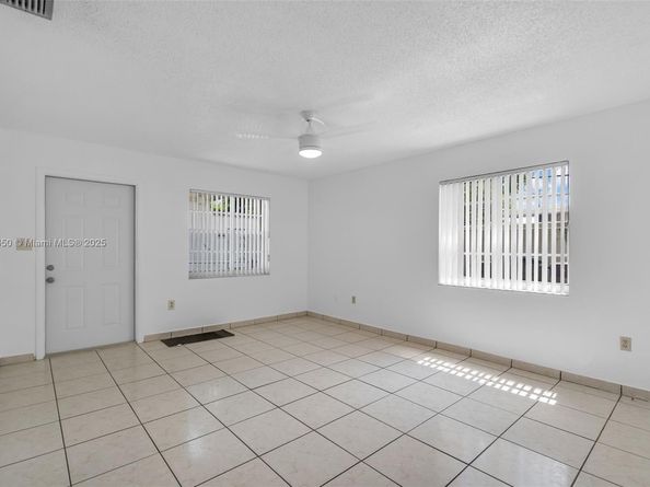 4776 E 10th Ave, Hialeah FL 33013