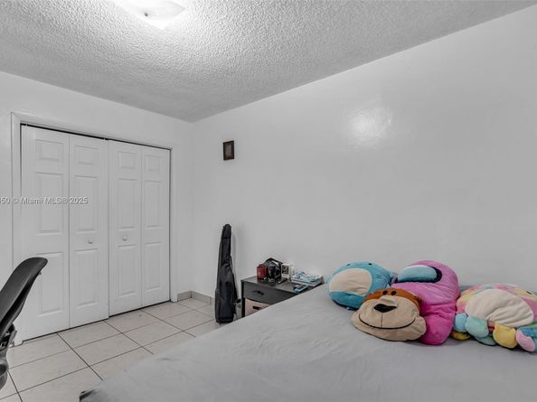 4776 E 10th Ave, Hialeah FL 33013