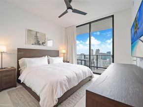 159 NE 6 St PH 5008, Miami FL 33132