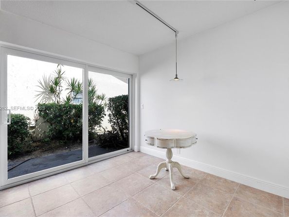 5667 N Cameo Dr N, Boca Raton FL 33433