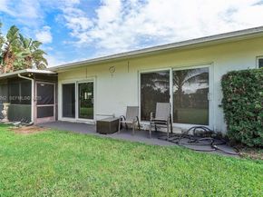 5667 N Cameo Dr N, Boca Raton FL 33433