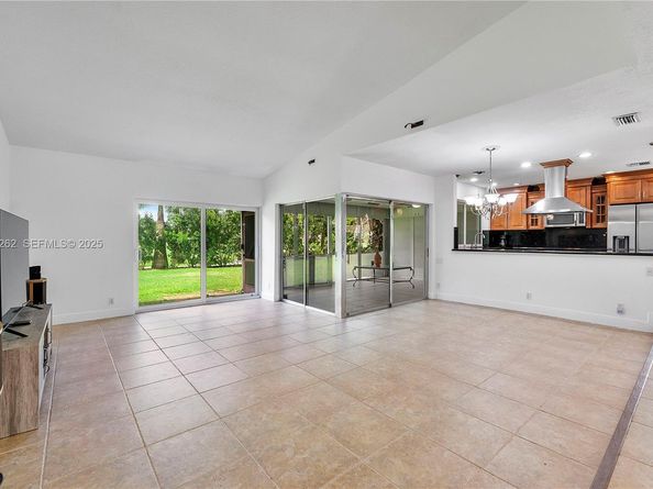 5667 N Cameo Dr N, Boca Raton FL 33433