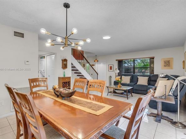6421 SW 116th Ct A, Miami FL 33173