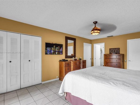 6421 SW 116th Ct A, Miami FL 33173