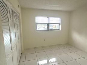 8794 SW 12th St 105, Miami FL 33174