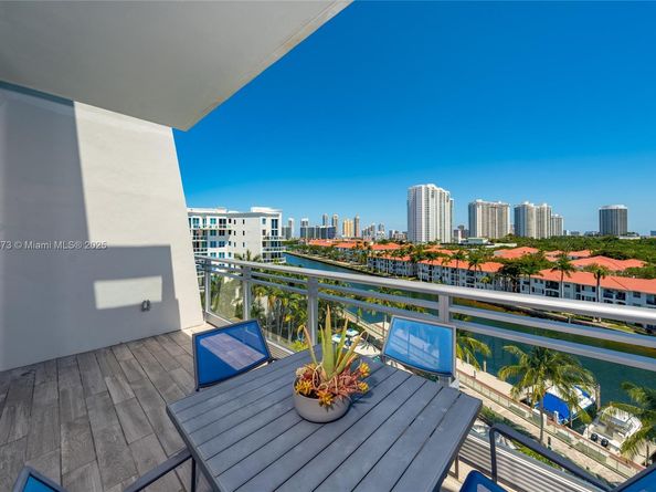 2950 NE 188th St 540, Aventura FL 33180