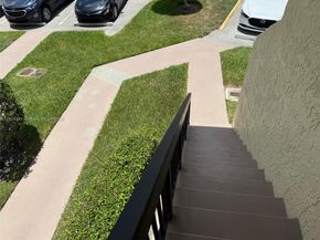 10017 Winding Lake Rd 201, Sunrise FL 33351