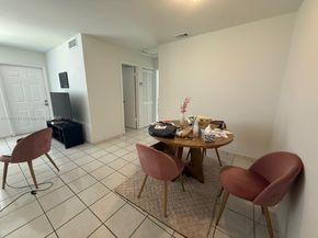 10017 Winding Lake Rd 201, Sunrise FL 33351