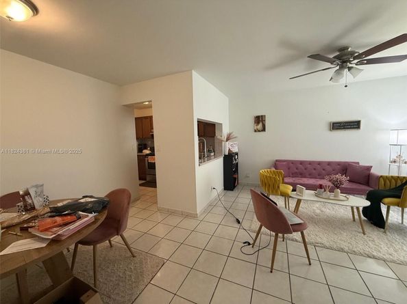 10017 Winding Lake Rd 201, Sunrise FL 33351