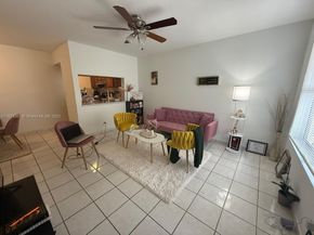 10017 Winding Lake Rd 201, Sunrise FL 33351