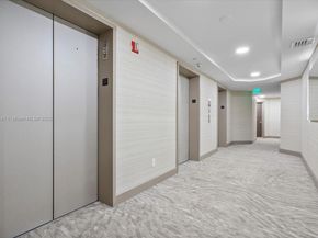 21205 NE 37th Ave 2204, Aventura FL 33180