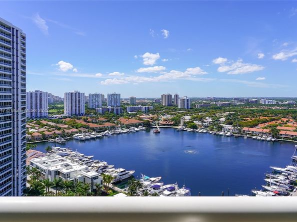 21205 NE 37th Ave 2204, Aventura FL 33180