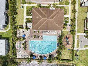 20714 NE 5th Ct, Miami FL 33179