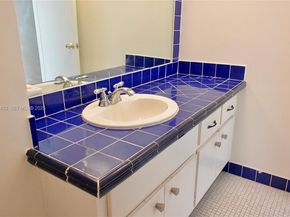 800 West Ave 722, Miami Beach FL 33139