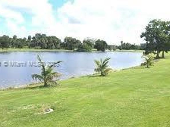 804 Cypress Blvd 407, Pompano Beach FL 33069