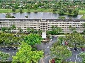 804 Cypress Blvd 407, Pompano Beach FL 33069