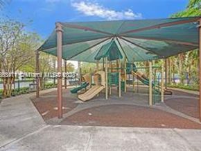 804 Cypress Blvd 407, Pompano Beach FL 33069