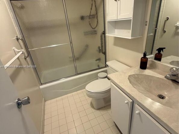 804 Cypress Blvd 407, Pompano Beach FL 33069