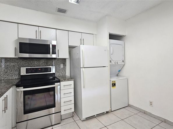9277 SW 138th Pl 9277, Miami FL 33186