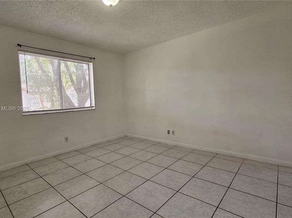 9277 SW 138th Pl 9277, Miami FL 33186