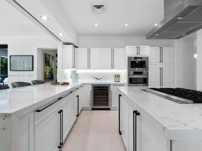 5735 N Bay Rd, Miami Beach FL 33140