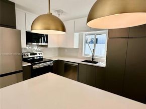 629 SW 4th St, Hallandale Beach FL 33009