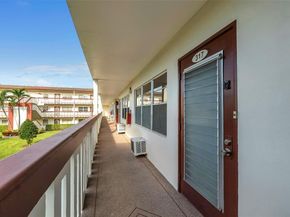 317 Brighton H 2, Boca Raton FL 33434
