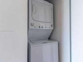 350 S Miami Ave 3914, Miami FL 33130