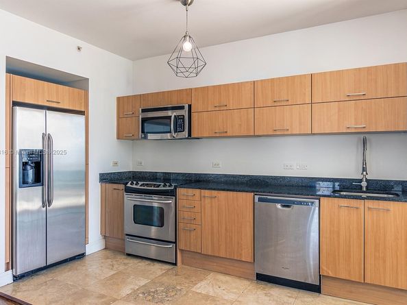 350 S Miami Ave 3914, Miami FL 33130