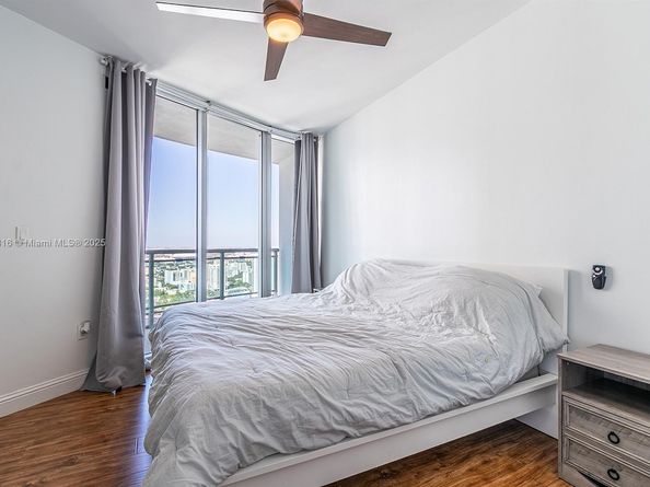 350 S Miami Ave 3914, Miami FL 33130