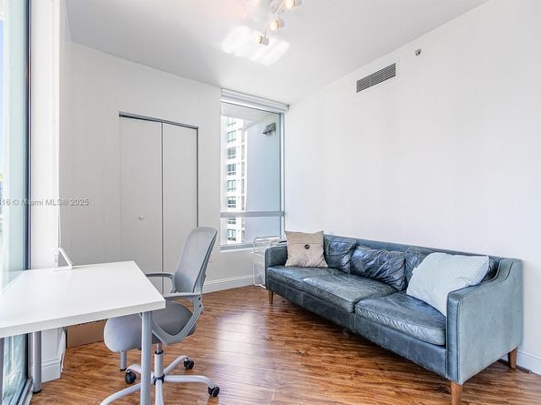 350 S Miami Ave 3914, Miami FL 33130