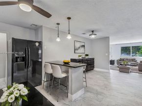 735 NE 38th St, Oakland Park FL 33334