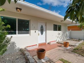 735 NE 38th St, Oakland Park FL 33334