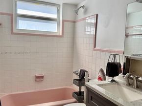 3500 Harrison St 7, Hollywood FL 33021