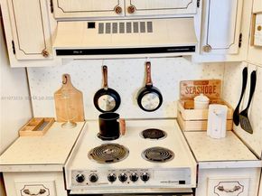 3500 Harrison St 7, Hollywood FL 33021