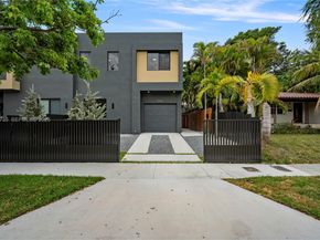 2960 W Trade Av, Coconut Grove FL 33133