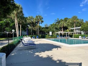 4280 Oaks Ter 203, Pompano Beach FL 33069