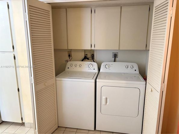 4280 Oaks Ter 203, Pompano Beach FL 33069