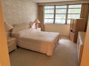 4280 Oaks Ter 203, Pompano Beach FL 33069