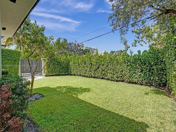 1912 NE 119th Rd, North Miami FL 33181