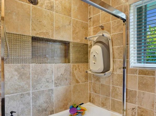 1912 NE 119th Rd, North Miami FL 33181