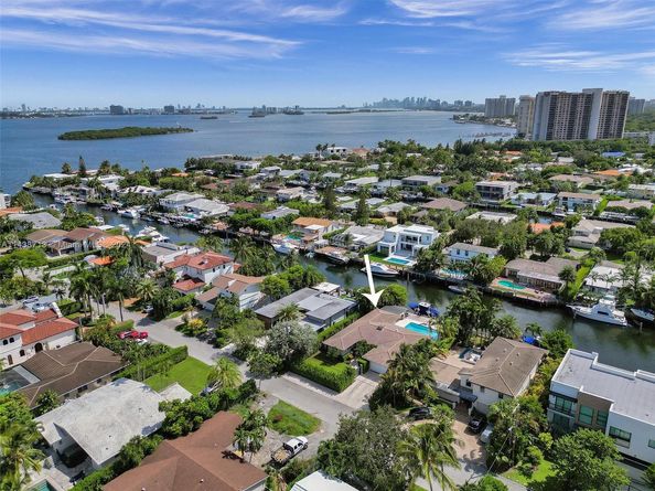 1912 NE 119th Rd, North Miami FL 33181