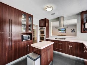 1912 NE 119th Rd, North Miami FL 33181