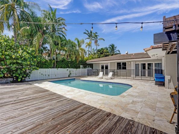 1912 NE 119th Rd, North Miami FL 33181