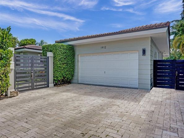 1912 NE 119th Rd, North Miami FL 33181